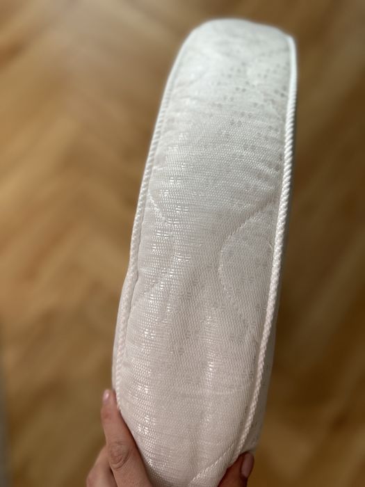 Продам матрас для детской кроватки