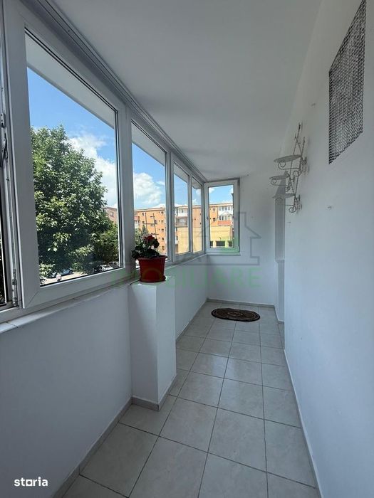 Apartament 3 Camere Decomandat, Etaj 1, Tractorul