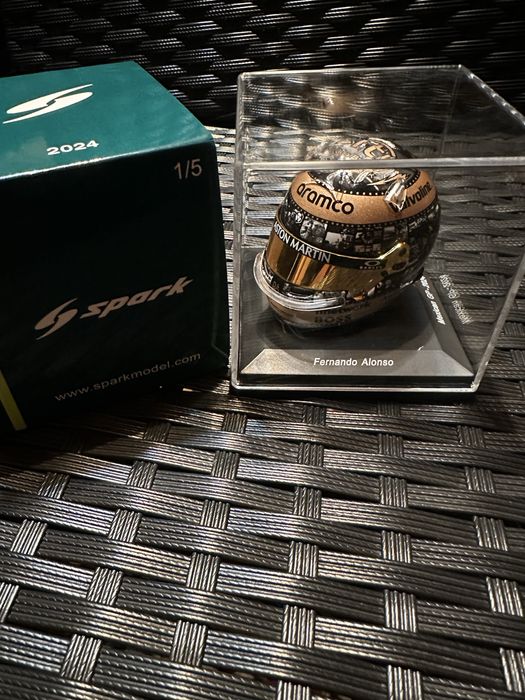 Macheta  de colectie casca 1/5 Scale Fernando Alonso Mexican GP 2024