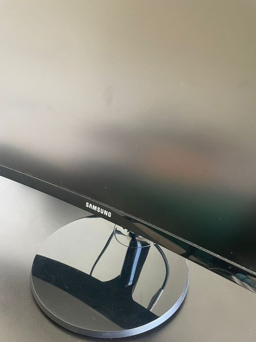 Monitor curbat LED SAMSUNG  24", Full HD