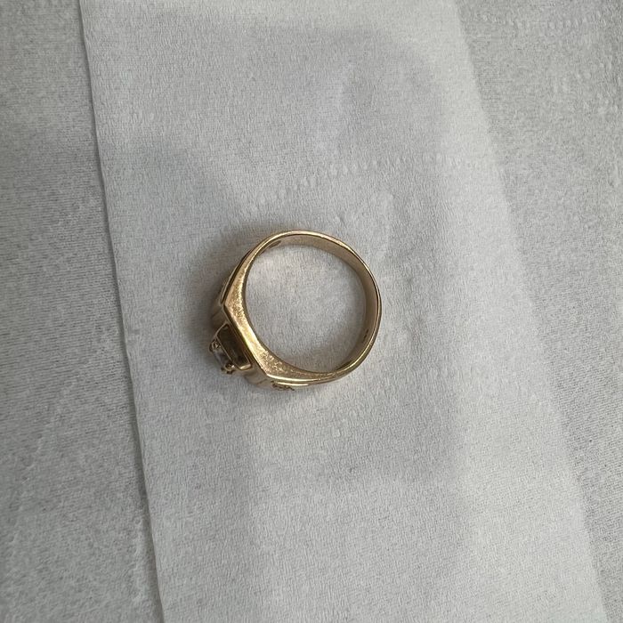 Продам золото 585