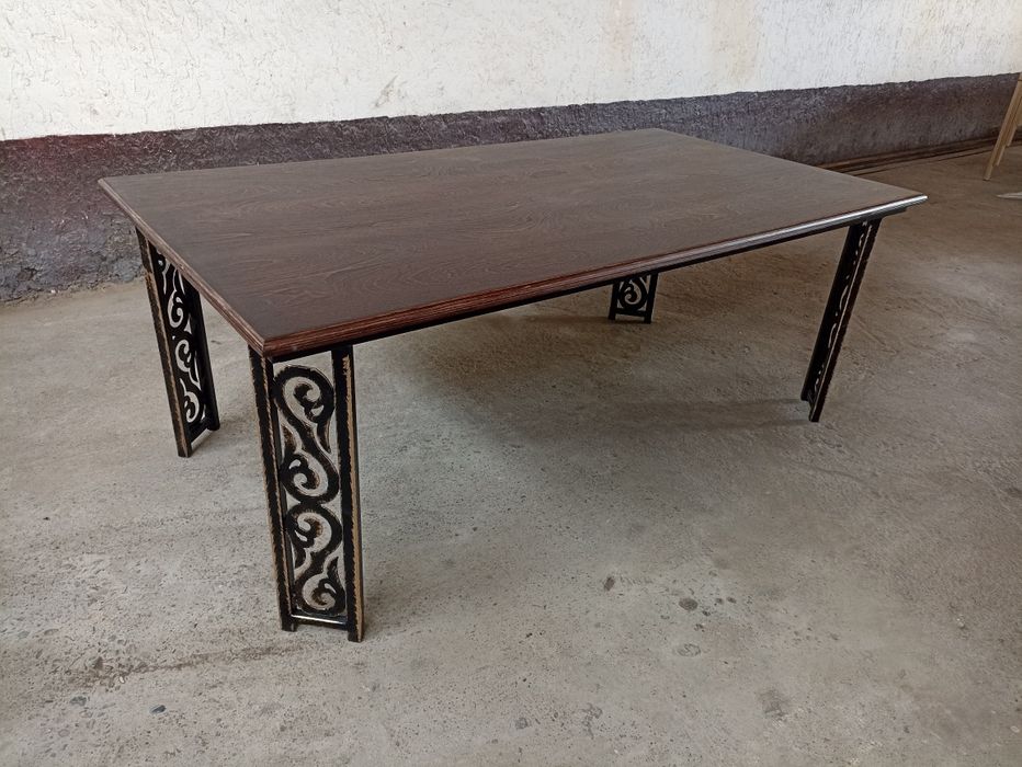 Журнальный столик в стиле лофт