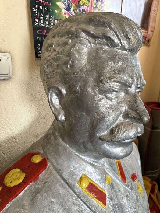 Статуя на Сталин от гипс