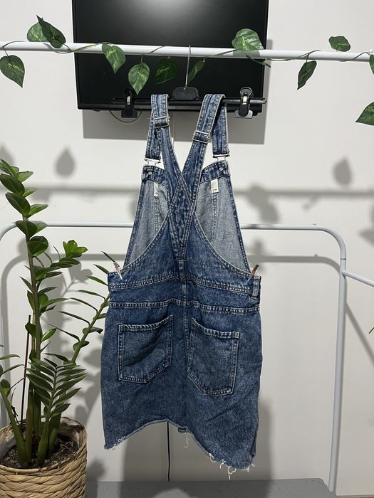 Salopetă scurtă din denim H&M mărimea 38