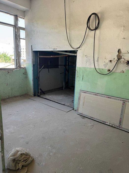 Сдается в аренду складское помещение.(2)этажа.