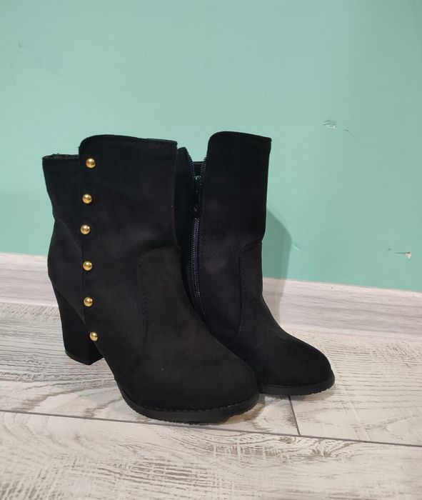 Дамски черни боти велур - нови
