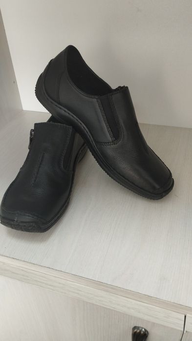 Новая обувь размеры 37-38