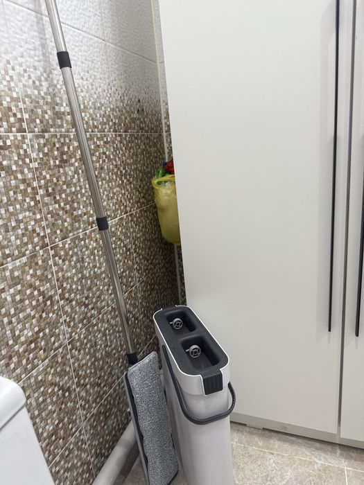 Продам швабру с отжимом