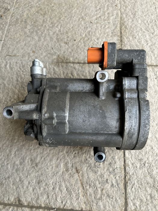 Compresor clima jetta VI hybrid 2013