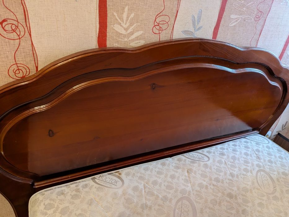 Кровать с тумбой