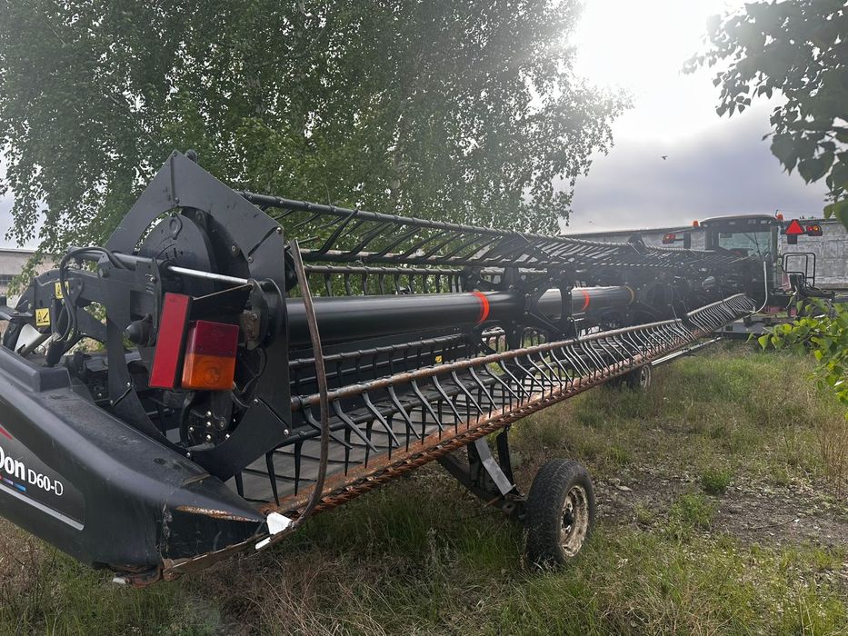 MacDon 155 самаходка