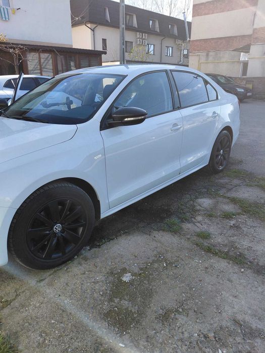 VOLKSWAGEN Jetta 2014 — imagine 3