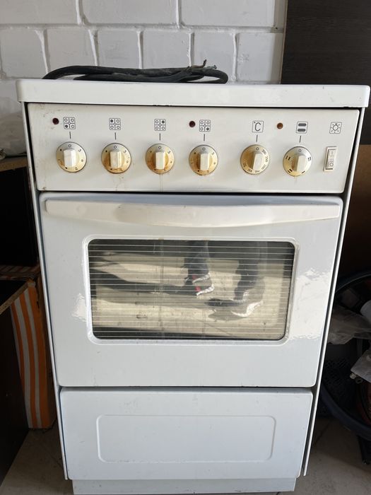 Электорплита 4-комфорки б/у