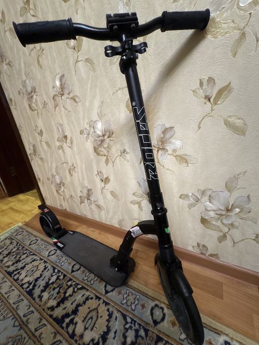 Продам самокат ROCES 230