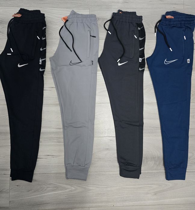 Pantaloni de trening barbati/ Noi Nike