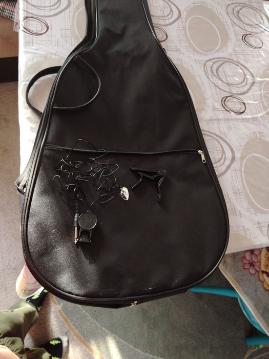 Гитара акустическая