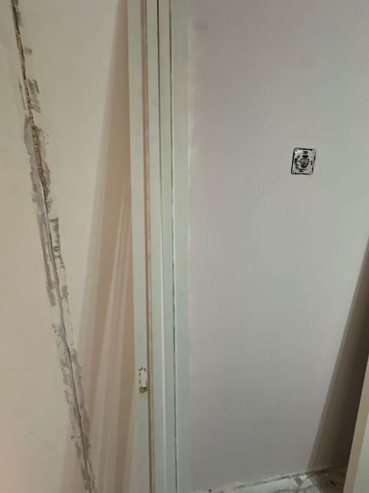 Дверь межкомнатная белая