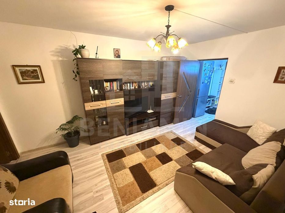 3 camere semidecomandat etaj 3 mobilat utilat - Valea Rosie - 69mp — fotografia 1