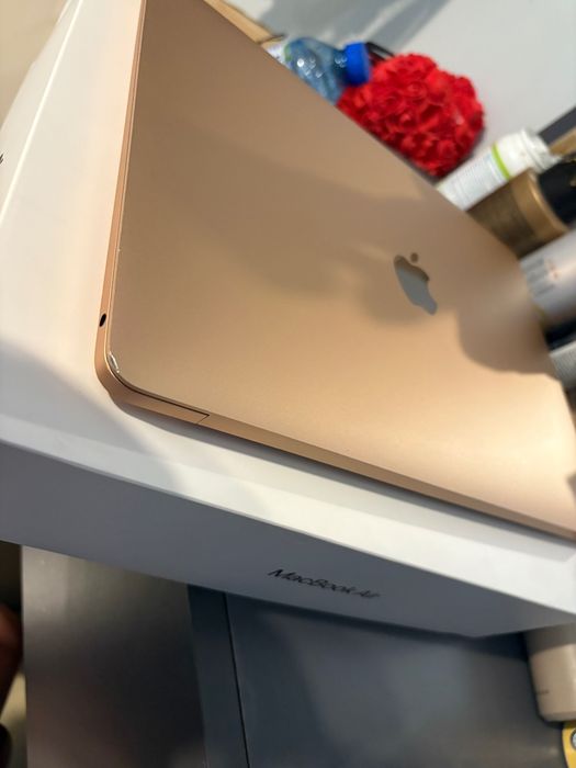 MacBook Air M1(2020)