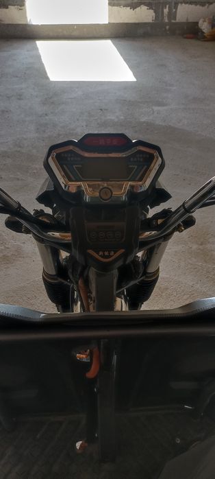 Elektro muravey sotiladi