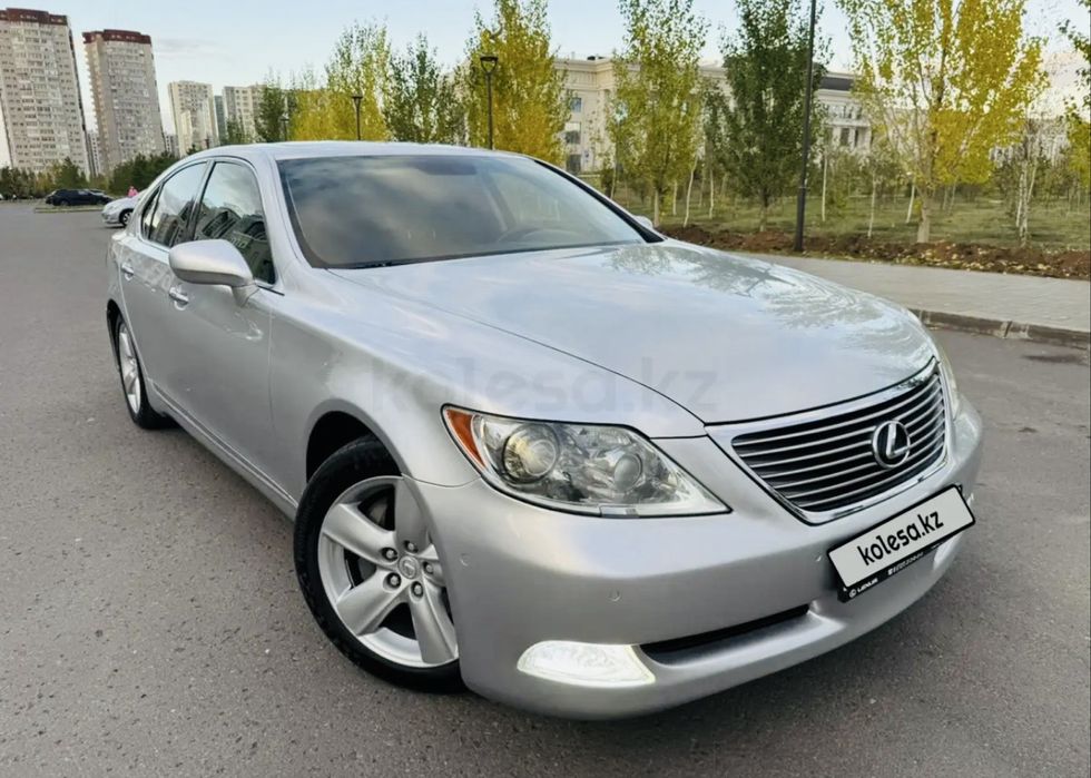 Продается летние шины с дисками.