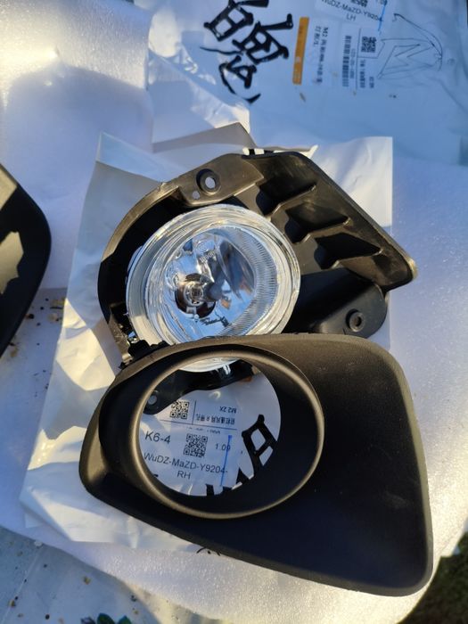 Халогени за Мазда 2