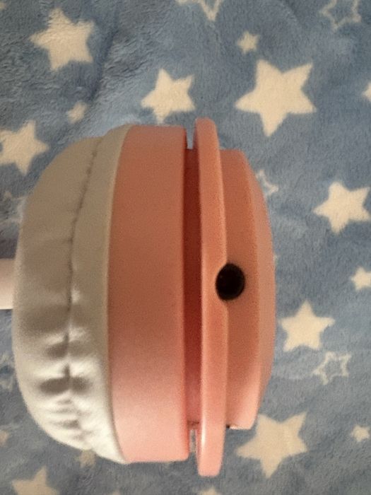 Слушалки с котешки уши