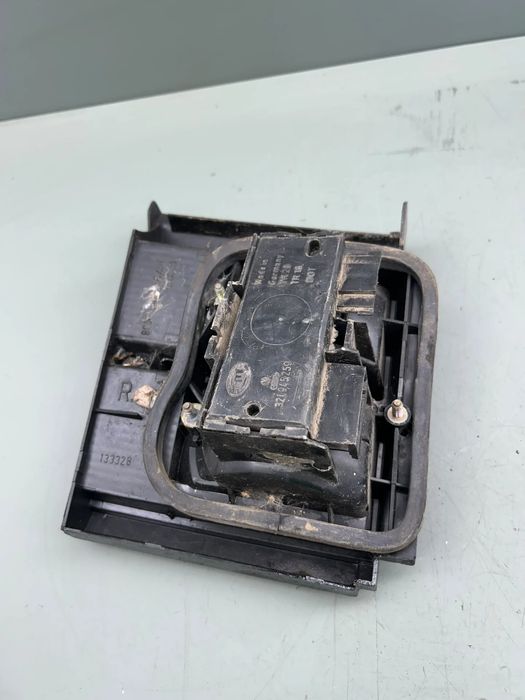 Lampa / Tripla stop stanga pe hayon 357945108 Volkswagen VW Passat