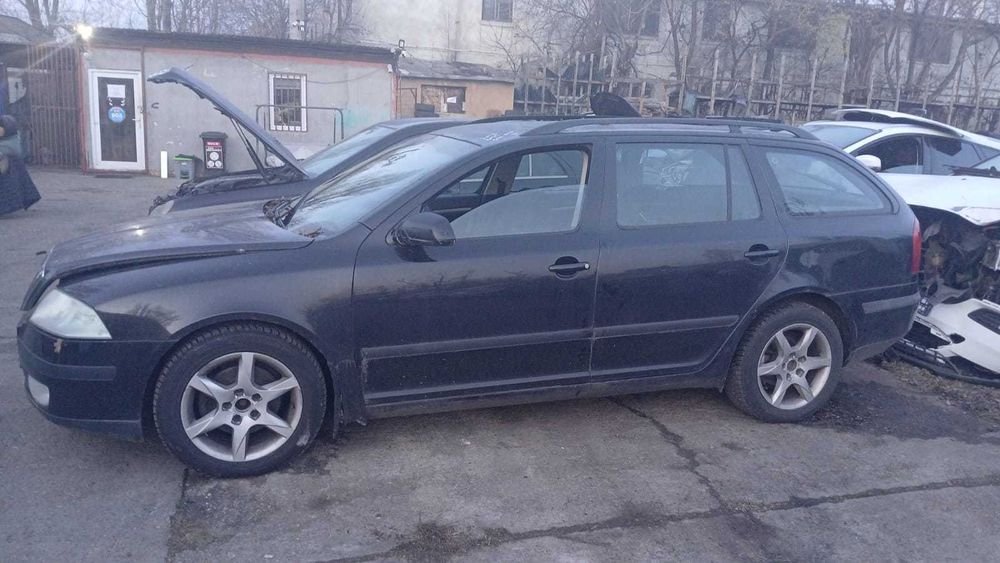 Dezmembrez Skoda Octavia 2 -2.0 Diesel DIN 2006 - Cutie Automata - BMM