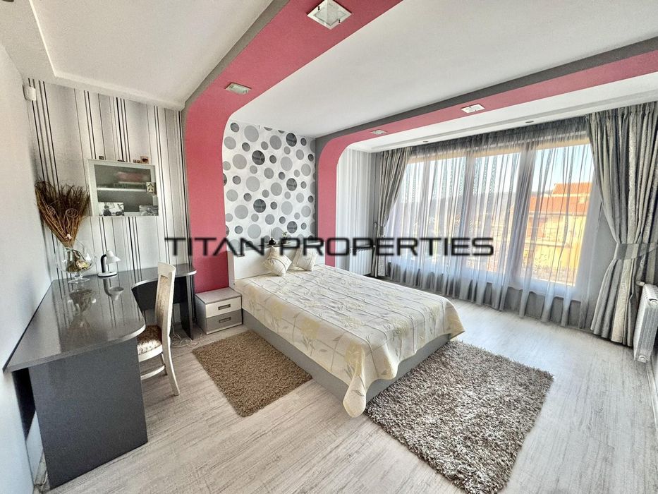 Продава се Къща в Бургас, Долно Езерово - 310 кв.м за 2033 €/кв.м - Снимка #10