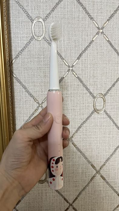 Новая электрическая щетка детская