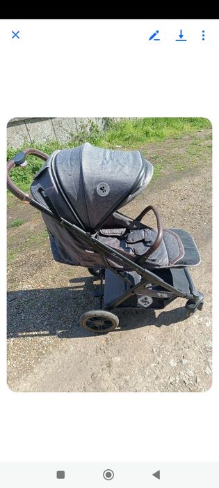 Бебешка количка.