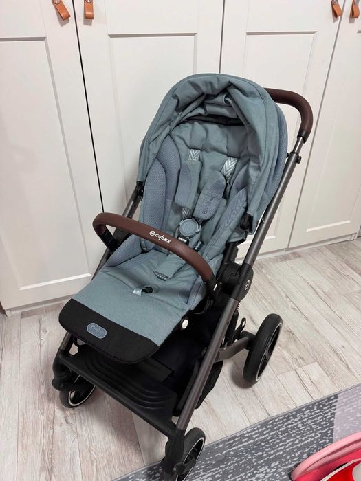 Vând cărucior Cybex Balios S Lux + landou + husă de iarnă (stare impecabilă, ca noi)