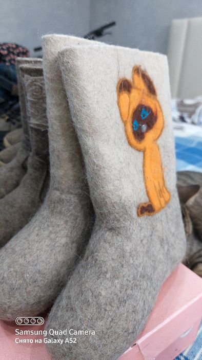 Продам унтоваленки и валенки на мальчика