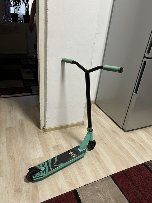 Vand trotineta freestyle