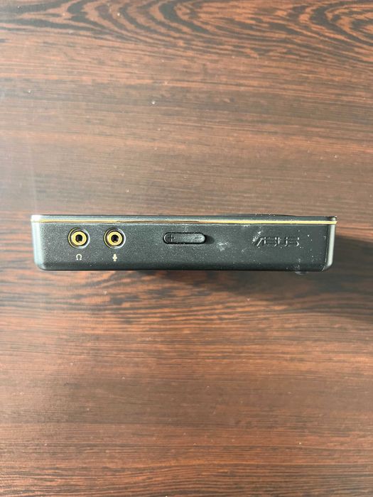 Звукова карта Asus Xonar U7