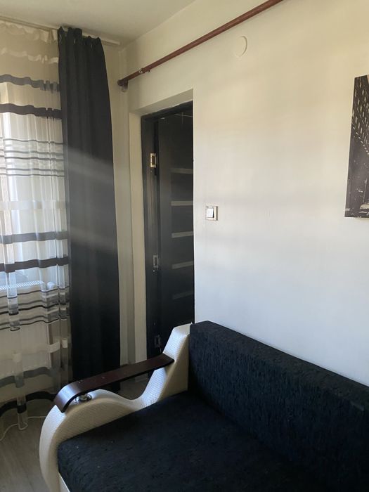 Inchiriez apartament