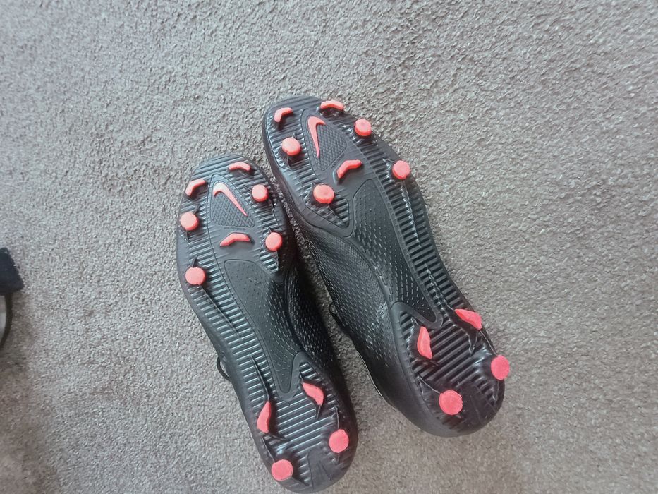 Nike Phantom Gt 42