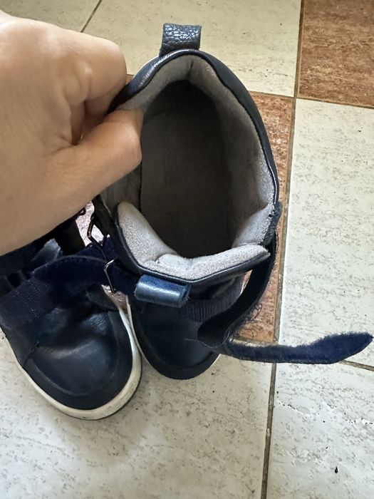 Детские ботинки