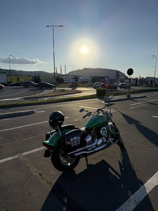 YAMAHA XVS 1100 Custom