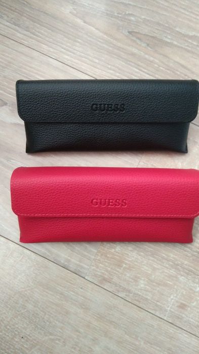 Калъф за слънчеви очила GUESS оригинал