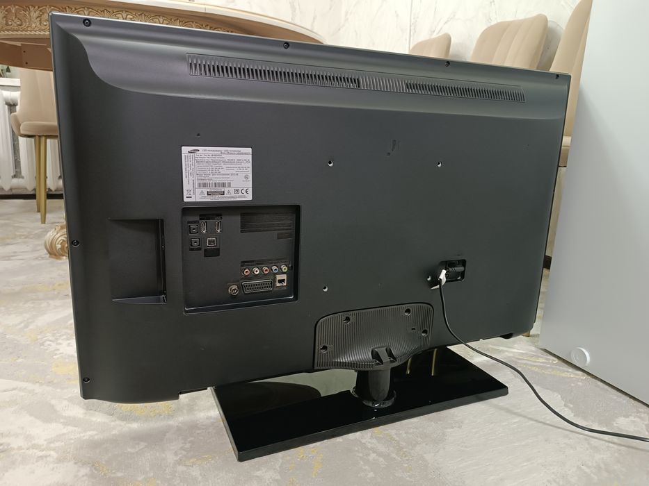 ТЕЛЕВИЗОР Samsung 40" 102 см.
