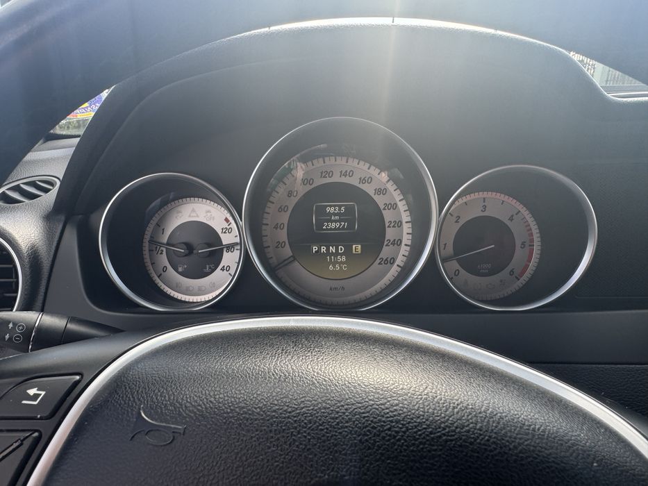 Mercedes Benz C300 4matic