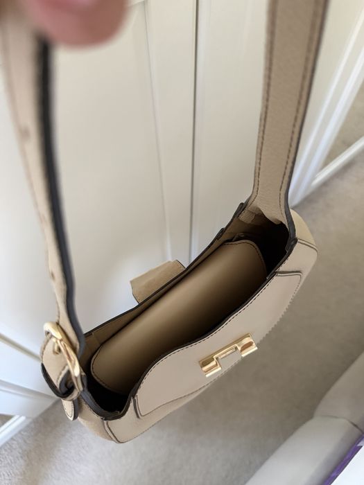 FURLA Club 2 Бежова