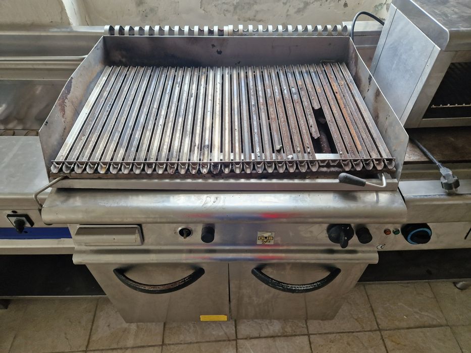 Plita electrica neteda și striata, la 380v, stare buna