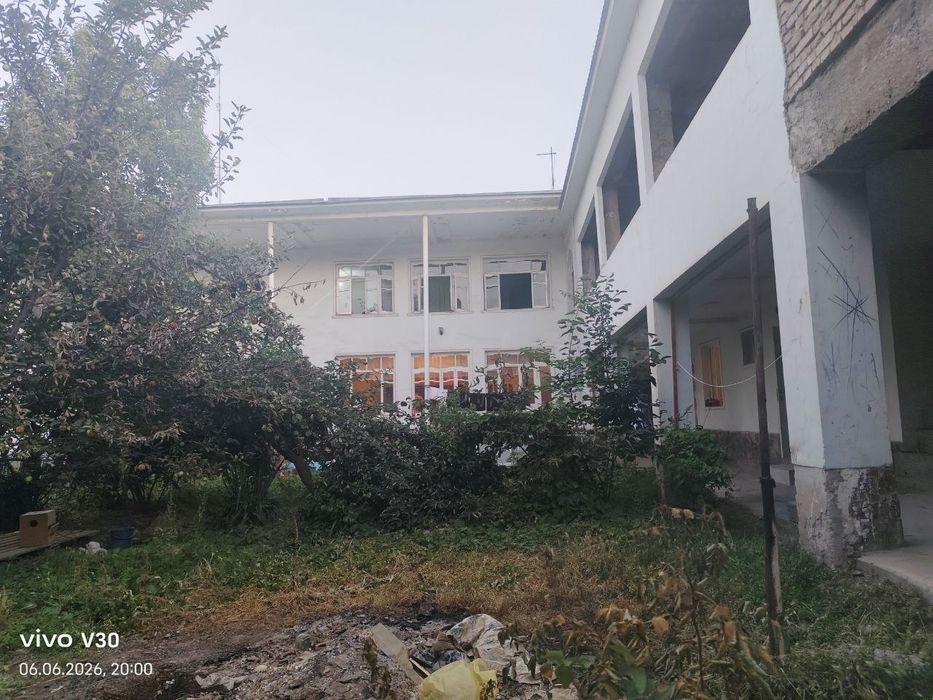 Катта оила учун ёки бизнес бино, боғча, офис учун жуда қулай жойда