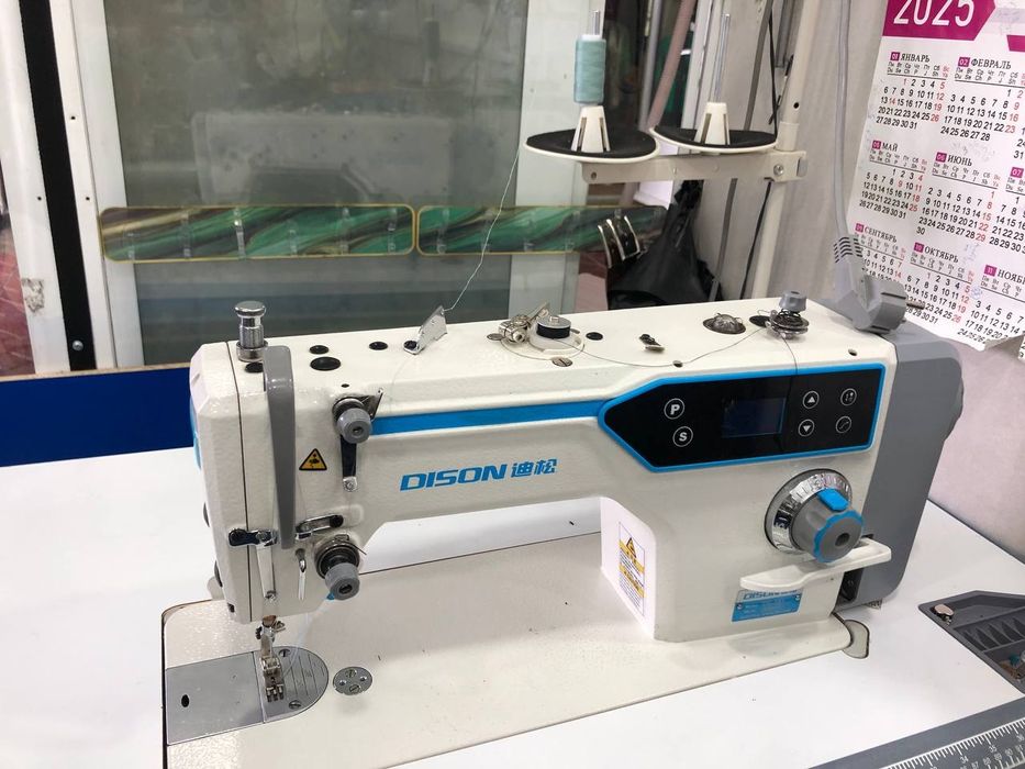 Продаю не спеша швейную машину очень идеальное видео