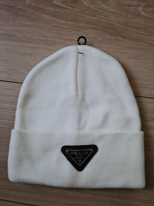 Căciuli unisex diverse branduri