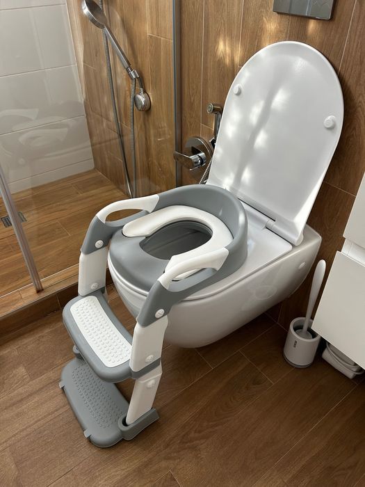 Детско гърне и седалка адаптер за тоалетна чиния 2 в 1