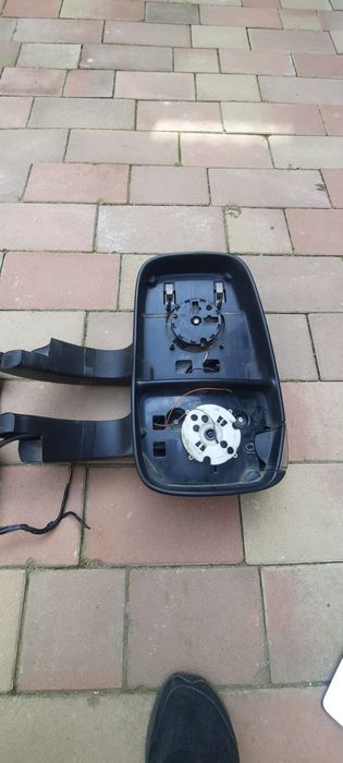 Vând oglinda dreapta iveco daily 2015+ pt piese